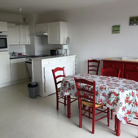Bel Avec Balcon Expose Sud Et Parking Proche - Fr-1-482-30 Apartment Fort-Mahon-Plage