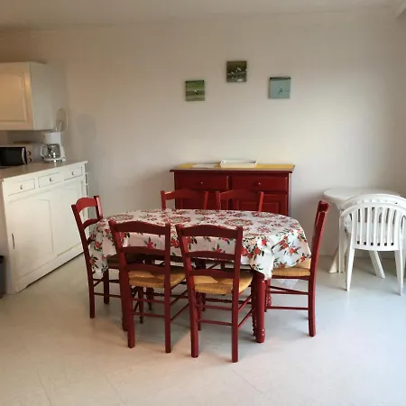 Διαμέρισμα Bel Avec Balcon Expose Sud Et Parking Proche - Fr-1-482-30 *